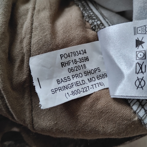 RedHead Silent-Hide camo oak cargo cropped pants Bass Pro Shops 2018. Size XL 32 - Picture 13 of 16